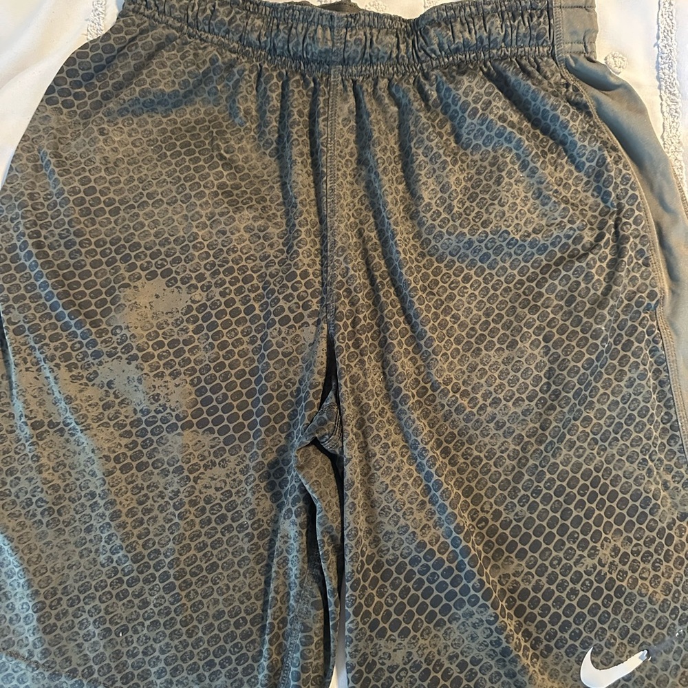Nike Men’s Patterned Dry Fit Shorts Green & Black Sz Small